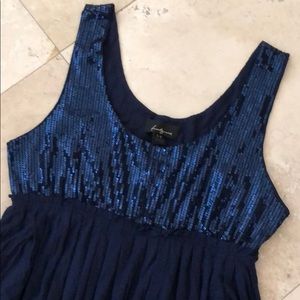 Forever 21 f21 navy sequin top cute party